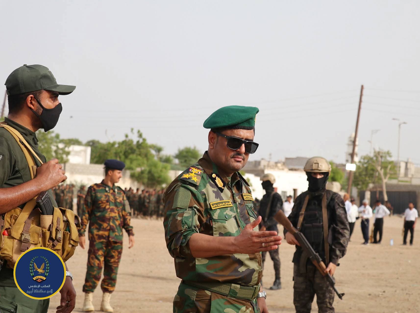 بعرض عسكري مهيب.. إدارة أمن أبين تشهد تخرج الدفعة الثالثة لقوات الطوارئ - أبين - بعرض عسكري مهيب.. إدارة أمن أبين تشهد تخرج الدفعة الثالثة لقوات الطوارئ - أبين -