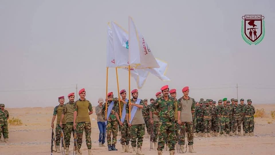 عرض عسكري مهيب يُتوّج اختتام الدورة الرابعة للمهارات القتالية لقوات دفاع شبوة عرض عسكري مهيب يُتوّج اختتام الدورة الرابعة للمهارات القتالية لقوات دفاع شبوة