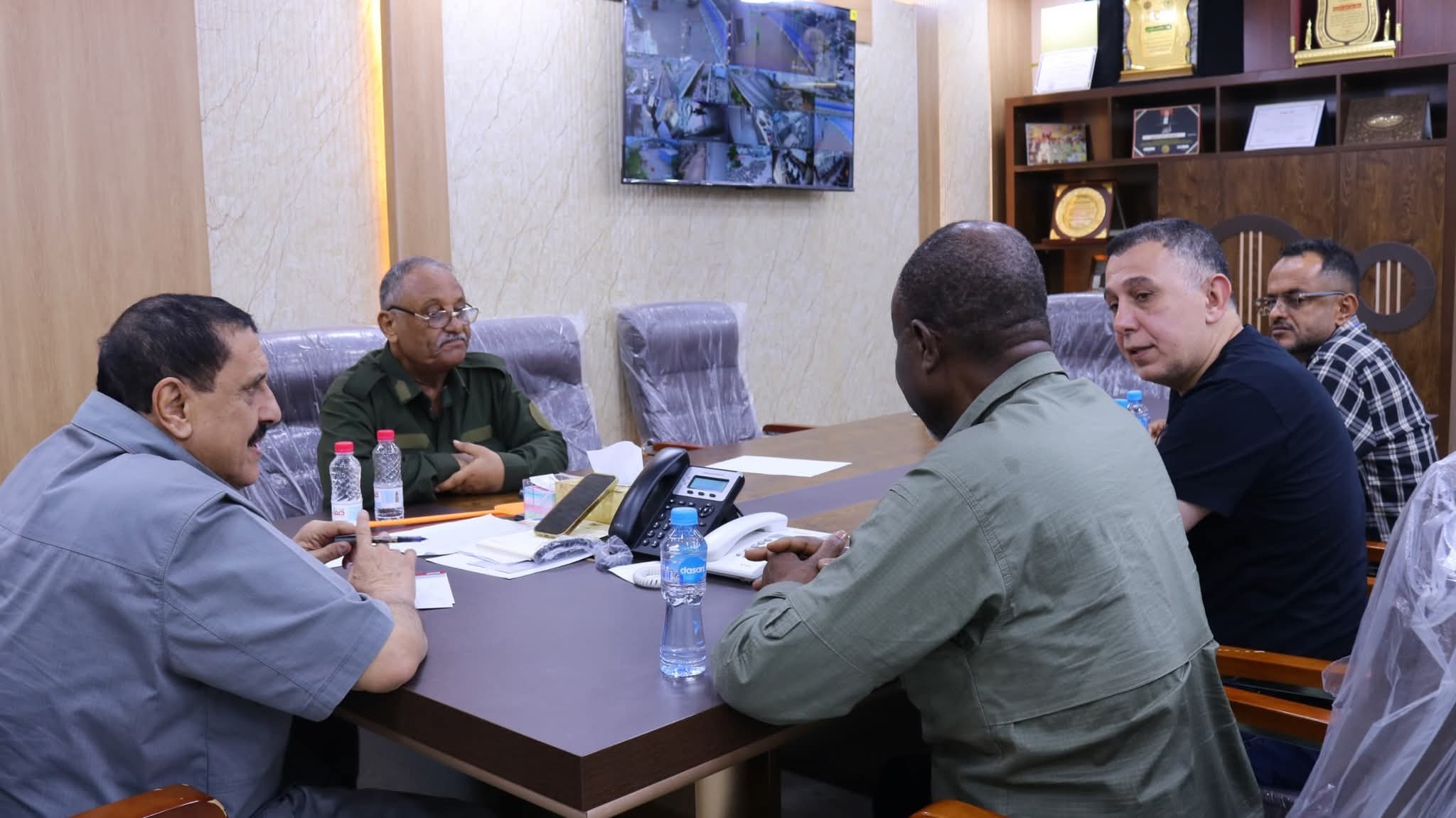 اللواء الشعيبي يلتقي ممثلي مكتب الأمم المتحدة للأمن والسلامة الدولية في العاصمة عدن - اللواء الشعيبي يلتقي ممثلي مكتب الأمم المتحدة للأمن والسلامة الدولية في العاصمة عدن -