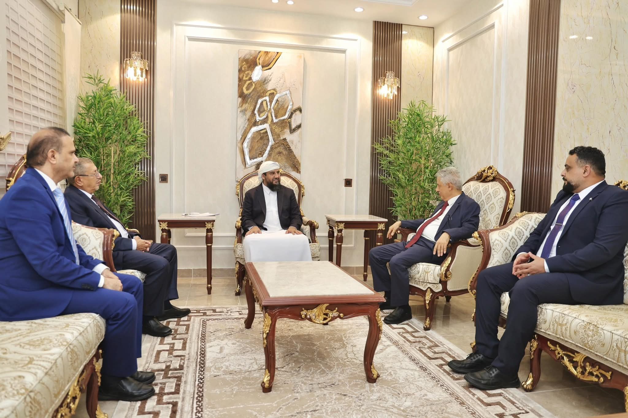 المحرّمي يلتقي بقيادة مجلس القضاء الأعلى ويؤكد دعمه لاستقلال القضاء وملف المسرحين قسراً - المحرّمي يلتقي بقيادة مجلس القضاء الأعلى ويؤكد دعمه لاستقلال القضاء وملف المسرحين قسراً -