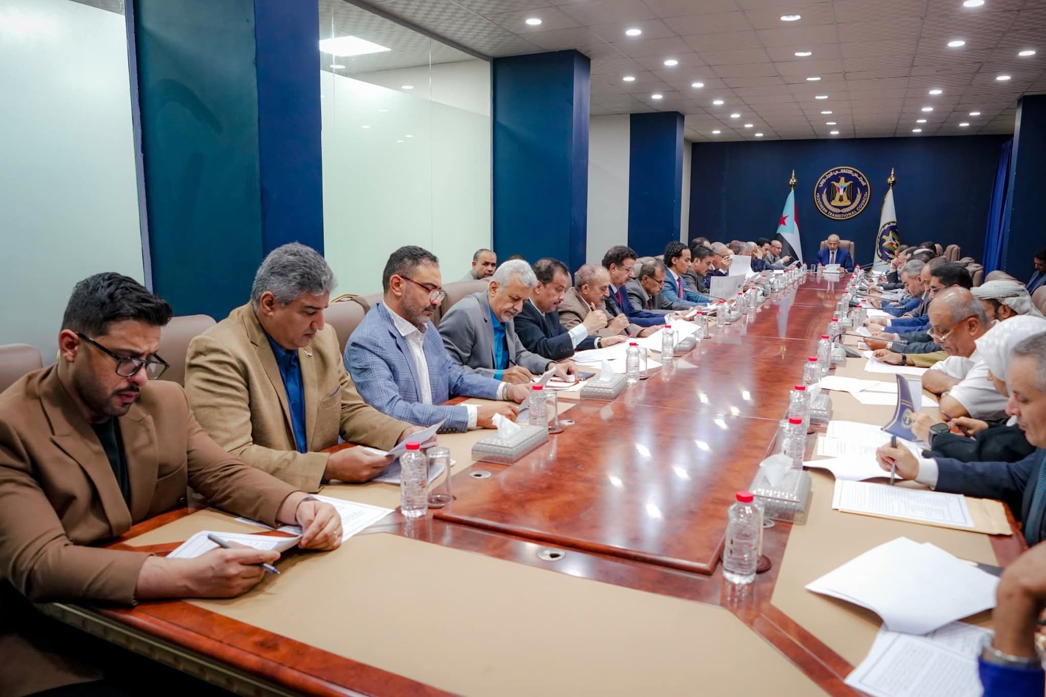 رئاسة الانتقالي تقف أمام مستجدات الأوضاع المحلية وخطط التطوير التنظيمي بالمجلس رئاسة الانتقالي تقف أمام مستجدات الأوضاع المحلية وخطط التطوير التنظيمي بالمجلس