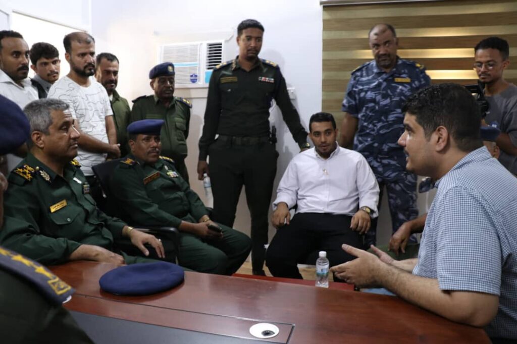 العميد عبدالعزيز الجابري يفتتح عدة مشاريع في فرع مصلحة الدفاع المدني بالمكلا العميد عبدالعزيز الجابري يفتتح عدة مشاريع في فرع مصلحة الدفاع المدني بالمكلا