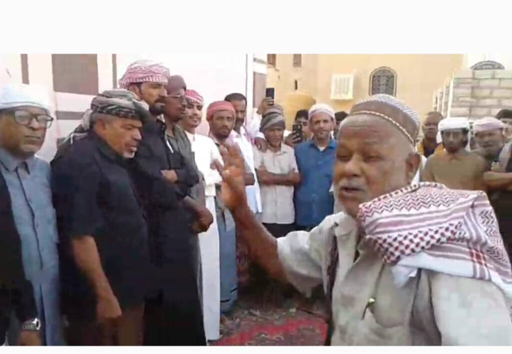 ال منصور عيظه ال مرعي بن عامر ال جابر يحتفلون بزفاف ابنهم الشباب ( سالم )بوادي بن علي شبام ال منصور عيظه ال مرعي بن عامر ال جابر يحتفلون بزفاف ابنهم الشباب ( سالم )بوادي بن علي شبام