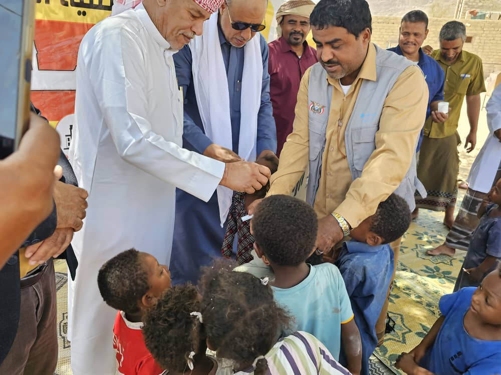 تدشين الحملة الوطنية الطارئة للتحصين ضد مرض شلل الأطفال بمديرية السوم (الجولة الأولى- يوليو 2025م) تدشين الحملة الوطنية الطارئة للتحصين ضد مرض شلل الأطفال بمديرية السوم (الجولة الأولى- يوليو 2025م)