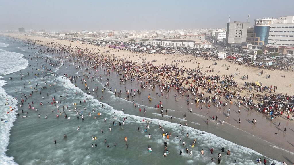 برعاية المحافظ مبخوت بن ماضي .. الأمين العام لمحلي حضرموت يدشن رسميًا فعاليات موسم نجم البلدة السياحي لعام 2025م برعاية المحافظ مبخوت بن ماضي .. الأمين العام لمحلي حضرموت يدشن رسميًا فعاليات موسم نجم البلدة السياحي لعام 2025م