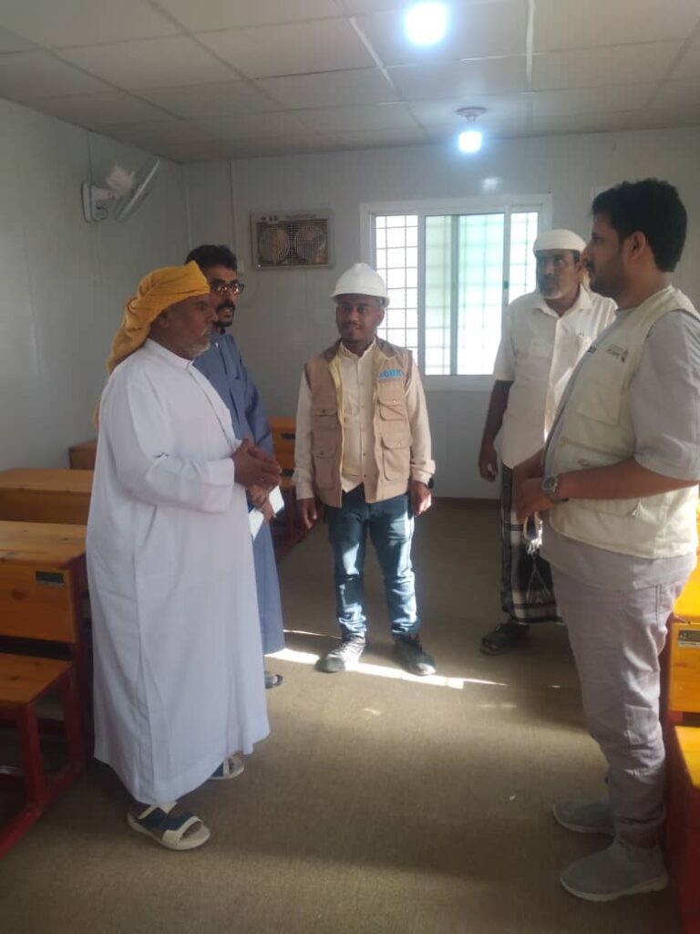 تسليم واستلام الصفوف الدراسية المتنقلة بمديرية رماه بدعم من مركز الملك سلمان للإغاثة تسليم واستلام الصفوف الدراسية المتنقلة بمديرية رماه بدعم من مركز الملك سلمان للإغاثة