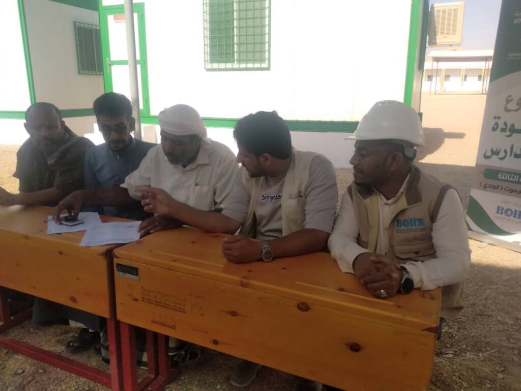 تسليم واستلام الصفوف الدراسية المتنقلة بمديرية رماه بدعم من مركز الملك سلمان للإغاثة تسليم واستلام الصفوف الدراسية المتنقلة بمديرية رماه بدعم من مركز الملك سلمان للإغاثة