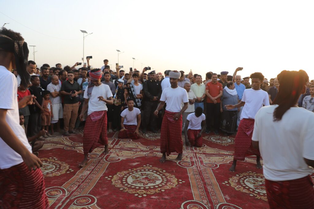برعاية المحافظ مبخوت بن ماضي .. الأمين العام لمحلي حضرموت يدشن رسميًا فعاليات موسم نجم البلدة السياحي لعام 2025م برعاية المحافظ مبخوت بن ماضي .. الأمين العام لمحلي حضرموت يدشن رسميًا فعاليات موسم نجم البلدة السياحي لعام 2025م