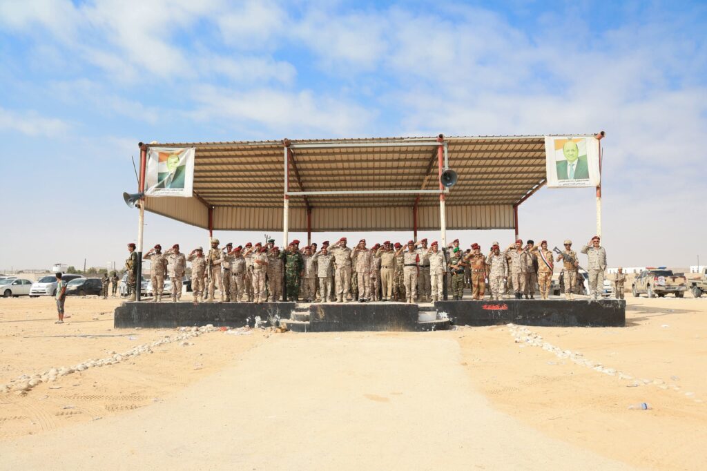 مؤكداً دعم المنطقة العسكرية الثانية الكامل لمحور الغيضة العسكري .. قائد المنطقة العسكرية الثانية يتفقد معسكر قيادة محور الغيضة وفرع الشرطة العسكرية والمدرسة القتالية بالغيضة مؤكداً دعم المنطقة العسكرية الثانية الكامل لمحور الغيضة العسكري .. قائد المنطقة العسكرية الثانية يتفقد معسكر قيادة محور الغيضة وفرع الشرطة العسكرية والمدرسة القتالية بالغيضة