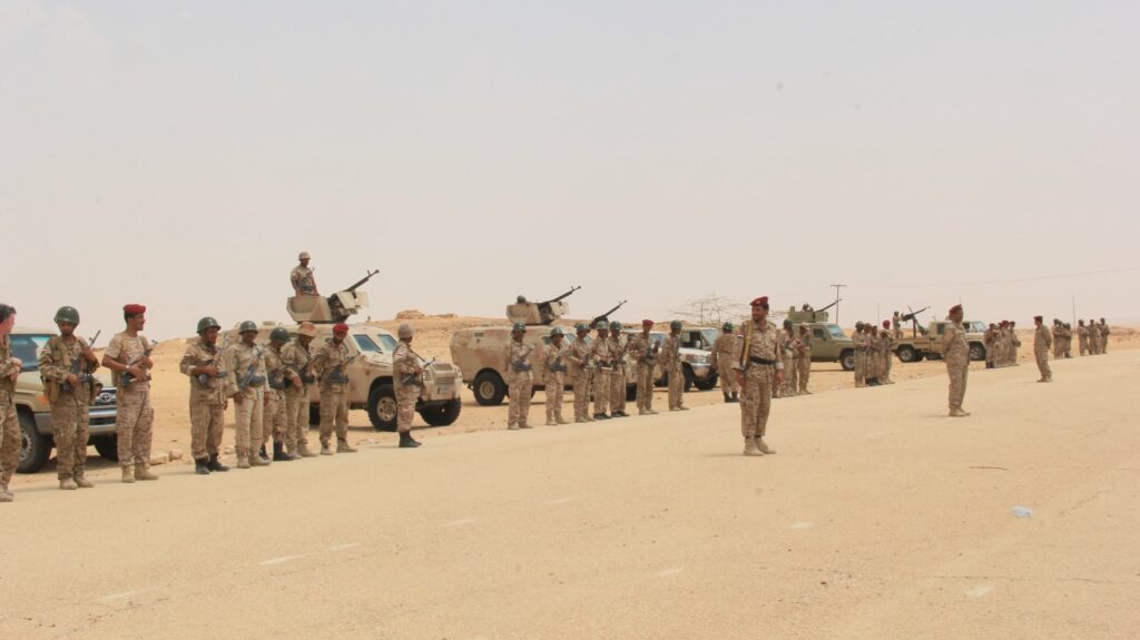 بقيادة اللواء الركن صالح محمد الجعيملاني تحركات عسكرية لتعزيز الأمن في المديريات الصحراوية شرق حضرموت "صور" بقيادة اللواء الركن صالح محمد الجعيملاني تحركات عسكرية لتعزيز الأمن في المديريات الصحراوية شرق حضرموت "صور"