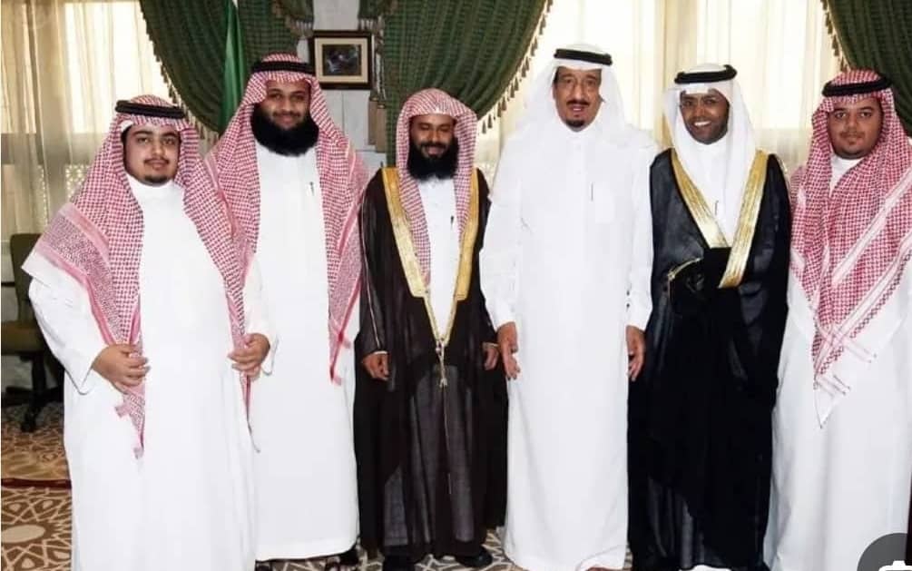 سلسلة رواد العمل الإنساني (9) - الشيخ/ أحمد محمد بغلف (حاتم العصر )(الظافر بالله) سلسلة رواد العمل الإنساني (9) - الشيخ/ أحمد محمد بغلف (حاتم العصر )(الظافر بالله)