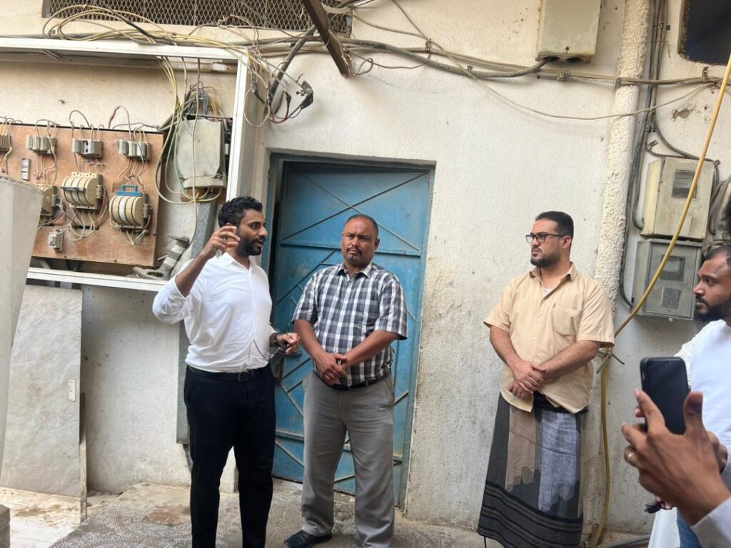 مدير عام مكتب الصحة بحضرموت مستوصف مكة نموذج في تقديم الخدمات الصحية لشرق المكلا وحضرموت مدير عام مكتب الصحة بحضرموت مستوصف مكة نموذج في تقديم الخدمات الصحية لشرق المكلا وحضرموت