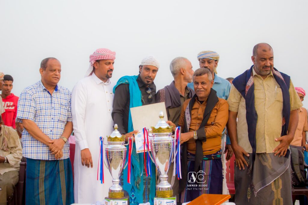 نادي أهلي عدن أ يتوج بلقب بطولة المحتمية الأولى للكرة الطائرة الشاطئية. نادي أهلي عدن أ يتوج بلقب بطولة المحتمية الأولى للكرة الطائرة الشاطئية.