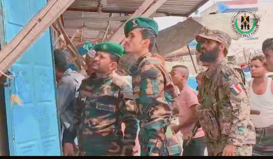 قوات الحزام الأمني بلحج تنفذ حملة ميدانية لضبط الأسعار ومراقبة التزام التجار بالتسعيرة الرسمية قوات الحزام الأمني بلحج تنفذ حملة ميدانية لضبط الأسعار ومراقبة التزام التجار بالتسعيرة الرسمية