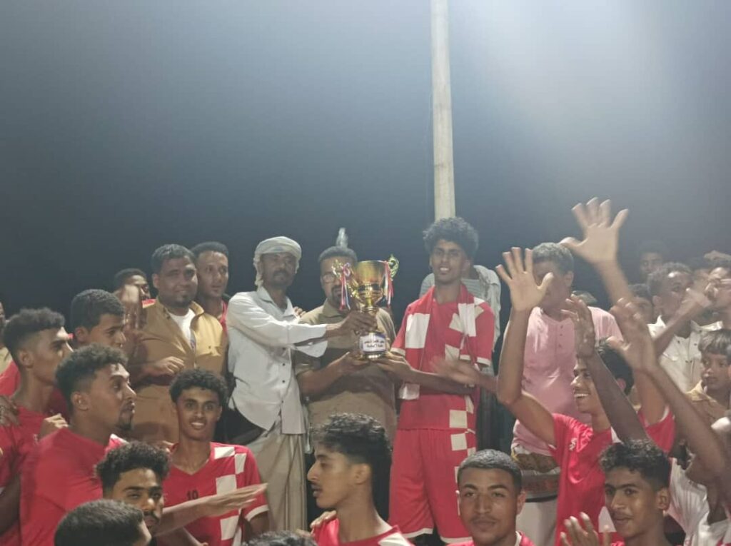 الكفاح بالحامي يتوج بطلاً لكأس مجلس الفرق الشعبية للكرة الطائرة بمدينة الحامي الكفاح بالحامي يتوج بطلاً لكأس مجلس الفرق الشعبية للكرة الطائرة بمدينة الحامي