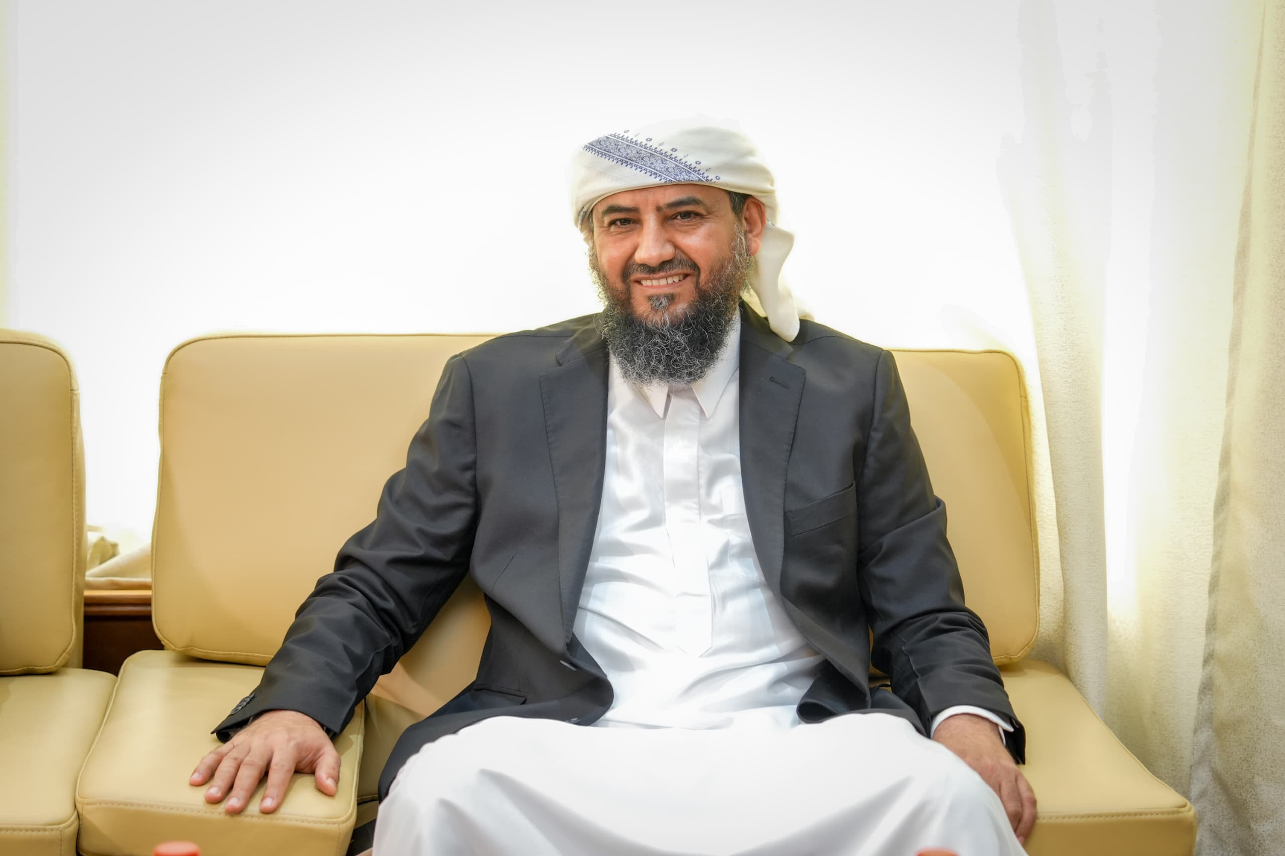 الرئيس الزُبيدي يوجّه بسرعة فتح محاكم العاصمة عدن وحل مطالب القضاة وفقا للقانون الرئيس الزُبيدي يوجّه بسرعة فتح محاكم العاصمة عدن وحل مطالب القضاة وفقا للقانون