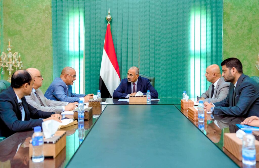 اللواء الزُبيدي يشدد على أهمية النهوض بقطاع الاتصالات وفق رؤية استراتيجية حديثة اللواء الزُبيدي يشدد على أهمية النهوض بقطاع الاتصالات وفق رؤية استراتيجية حديثة