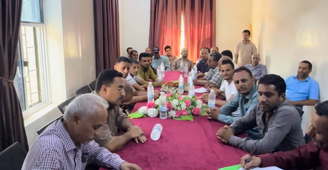 العميد مهدي يترأس اجتماعًا موسعًا مع شركات الأدوية لمناقشة ضبط السوق الدوائي العميد مهدي يترأس اجتماعًا موسعًا مع شركات الأدوية لمناقشة ضبط السوق الدوائي