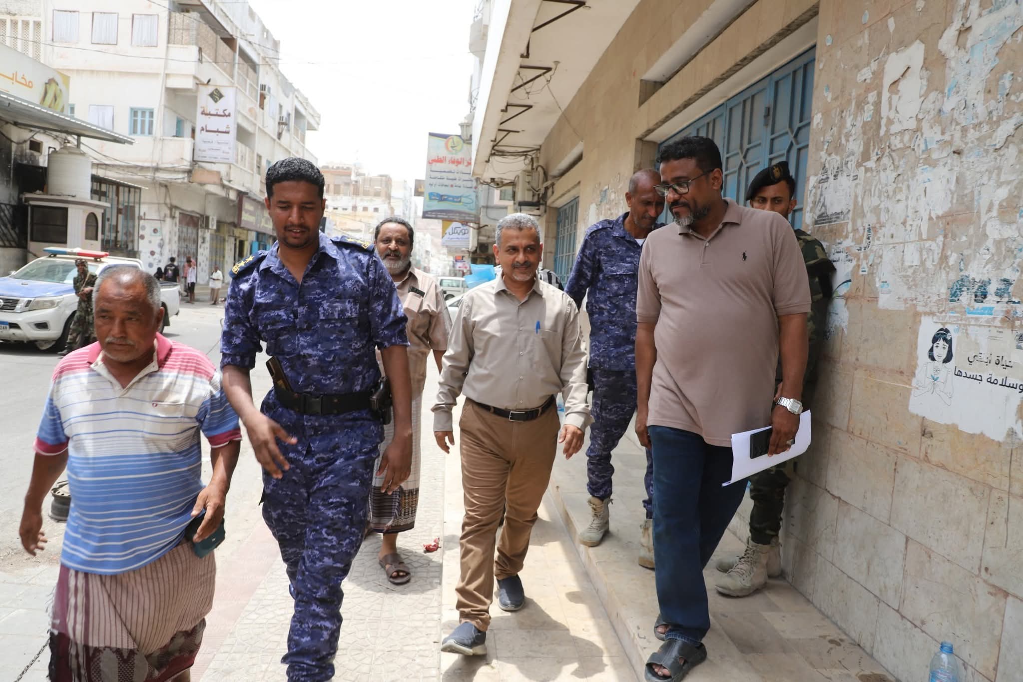 بدء حملات ميدانية لضبط أسعار المواد الغذائية بساحل حضرموت - بدء حملات ميدانية لضبط أسعار المواد الغذائية بساحل حضرموت -