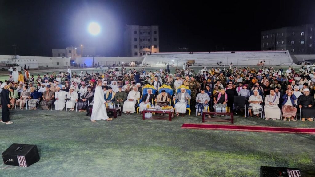 محافظ المهرة "بن ياسر" يفتتح المهرجان الثقافي التراثي الثاني 2025م محافظ المهرة "بن ياسر" يفتتح المهرجان الثقافي التراثي الثاني 2025م