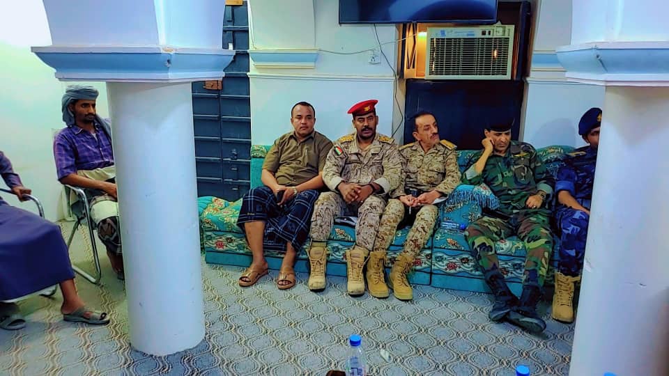 اللجنة الأمنية بمديرية تريم تعقد اجتماعًا استثنائيًا لمناقشة المستجدات الطارئة اللجنة الأمنية بمديرية تريم تعقد اجتماعًا استثنائيًا لمناقشة المستجدات الطارئة