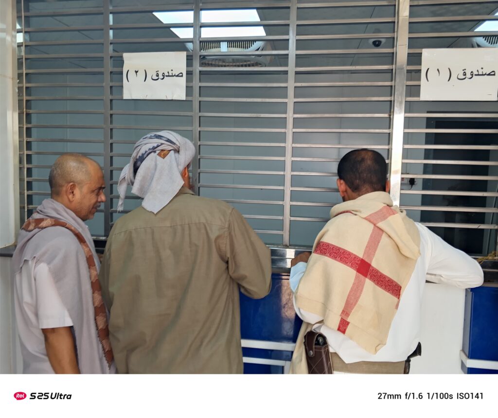 بناءً على توجيهات رئيس مجلس الوزراء ومحافظ محافظة حضرموت… مدير عام ميناء الوديعة يشكّل لجنة لضبط الأسعار في المنفذ بناءً على توجيهات رئيس مجلس الوزراء ومحافظ محافظة حضرموت… مدير عام ميناء الوديعة يشكّل لجنة لضبط الأسعار في المنفذ