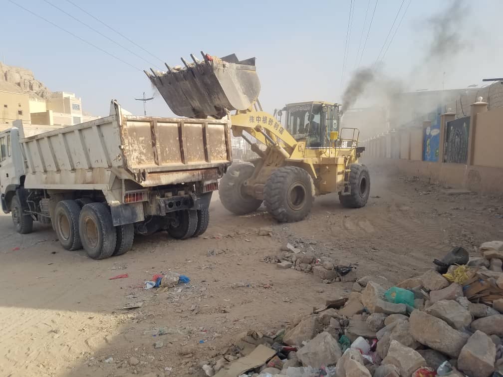 اختاروا أن يكونوا جزءًا من الحل لا من المشكلة / مكتب الاشغال المحليه بالوادي والصحراء يواصل خططه ومشاريعه الميدانيه للفصل الثالث من العام الجاري اختاروا أن يكونوا جزءًا من الحل لا من المشكلة / مكتب الاشغال المحليه بالوادي والصحراء يواصل خططه ومشاريعه الميدانيه للفصل الثالث من العام الجاري