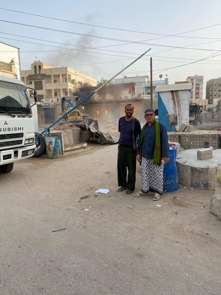 اختاروا أن يكونوا جزءًا من الحل لا من المشكلة / مكتب الاشغال المحليه بالوادي والصحراء يواصل خططه ومشاريعه الميدانيه للفصل الثالث من العام الجاري اختاروا أن يكونوا جزءًا من الحل لا من المشكلة / مكتب الاشغال المحليه بالوادي والصحراء يواصل خططه ومشاريعه الميدانيه للفصل الثالث من العام الجاري