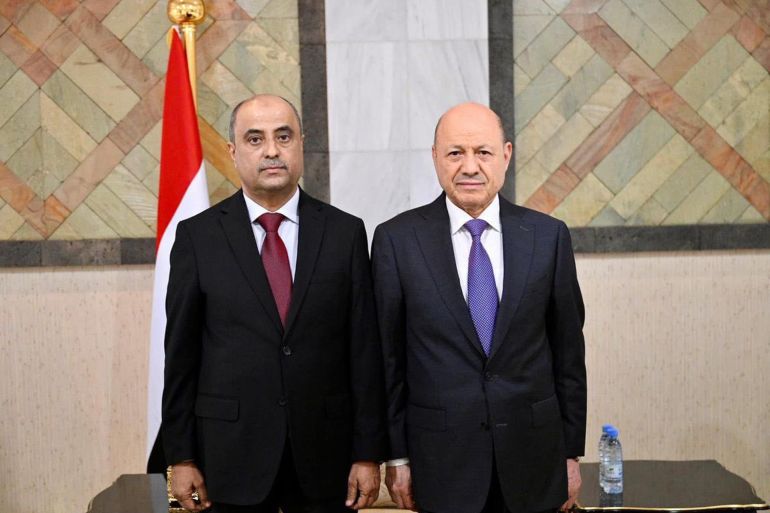 في اليمن : أفراح مؤقتة وأسئلة مستمرة : من يقف وراء تحسن العملة في اليمن : أفراح مؤقتة وأسئلة مستمرة : من يقف وراء تحسن العملة