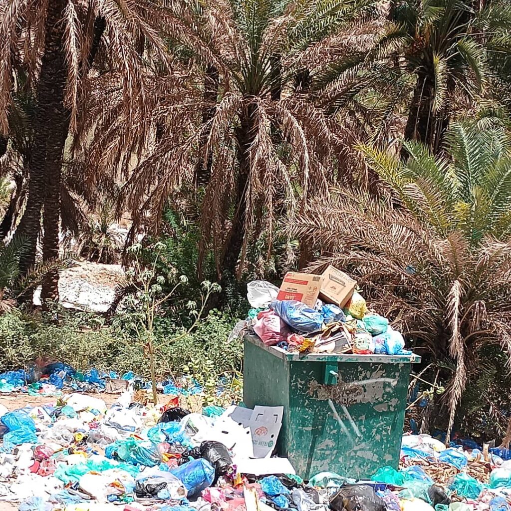 كارثة بيئية تلوح في الأفق بوادي دوعن نتيجة انتشار غير مسبوق للنفايات كارثة بيئية تلوح في الأفق بوادي دوعن نتيجة انتشار غير مسبوق للنفايات