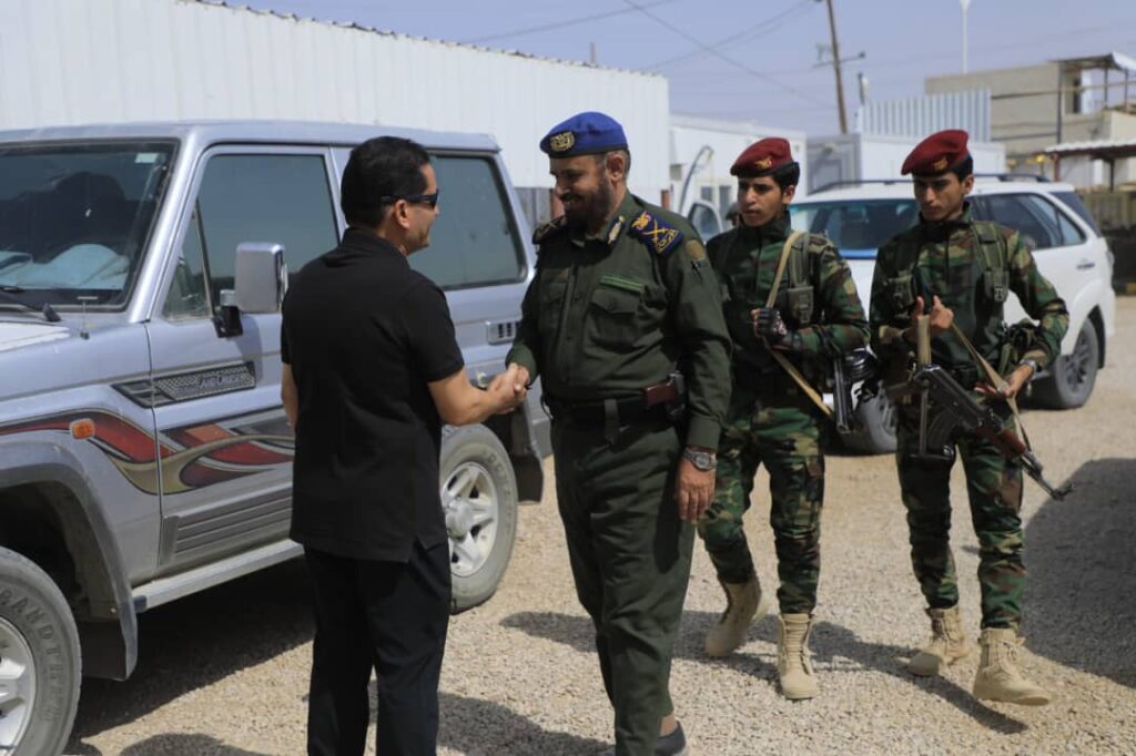 وكيل محافظة مأرب لشؤون الدفاع والأمن يزور مشروع مسام وكيل محافظة مأرب لشؤون الدفاع والأمن يزور مشروع مسام