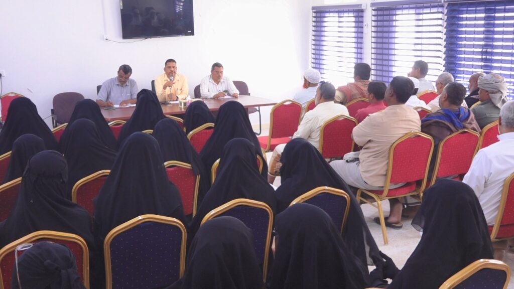 تربية سيئون تعقد اجتماع تربوي لمديري المدارس الحكومية الأساسية والثانوية استعداداً للعام الدراسي الجديد : تربية سيئون تعقد اجتماع تربوي لمديري المدارس الحكومية الأساسية والثانوية استعداداً للعام الدراسي الجديد :