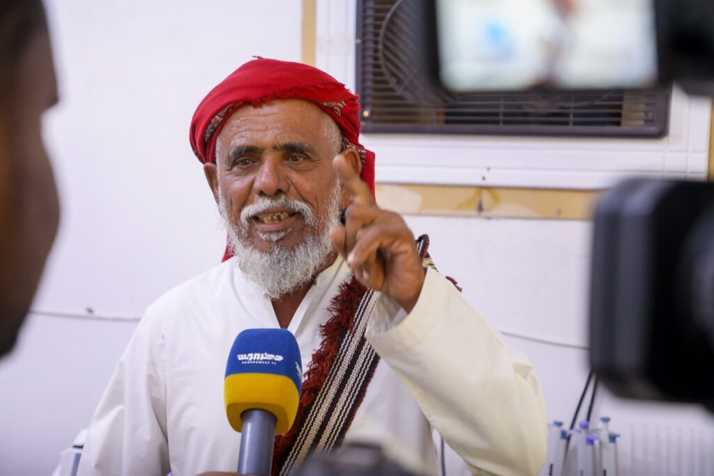 قيادة معسكر الأحقاف تدشن أفتتاح المركز الطبي النوعي في معسكرات النخبة الحضرمية قيادة معسكر الأحقاف تدشن أفتتاح المركز الطبي النوعي في معسكرات النخبة الحضرمية