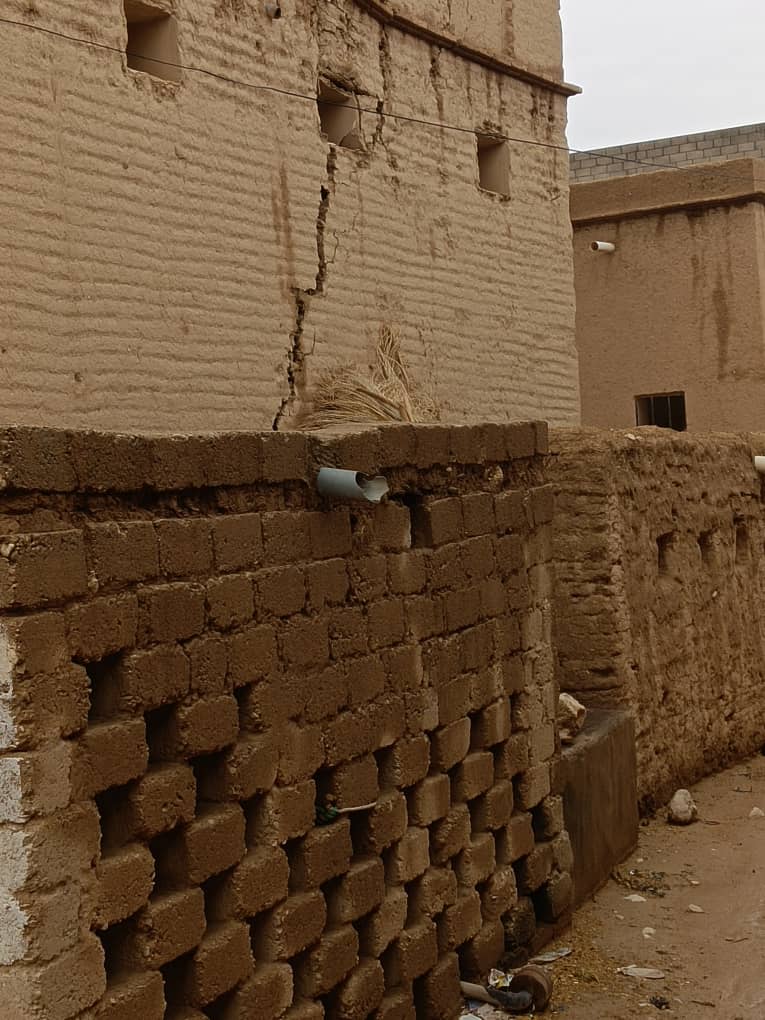 شاهد بالصور <span style="color: revert; font-size: revert; font-weight: revert;">انهيار منزل طيني في مدينةشبام حضرموت نتيجة الأمطار الغزيرة التي شهدتها المنطقة. "شاهد الصور"</span> شاهد بالصور <span style="color: revert; font-size: revert; font-weight: revert;">انهيار منزل طيني في مدينةشبام حضرموت نتيجة الأمطار الغزيرة التي شهدتها المنطقة. "شاهد الصور"</span>