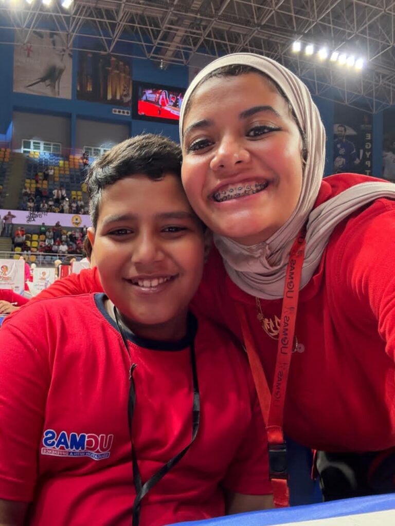 الحضرمي سالمين صبري بن مخاشن يحقق المركز الثاني في البطولة الوطنية للحساب الذهني بمصر ويتأهل لكأس العالم بالإمارات الحضرمي سالمين صبري بن مخاشن يحقق المركز الثاني في البطولة الوطنية للحساب الذهني بمصر ويتأهل لكأس العالم بالإمارات