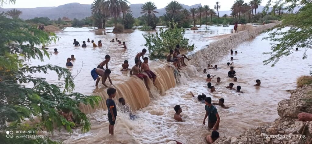 صور لمناظر مبهجة وجميلة من مدينة شبام التاريخية بعد أمطار الخير والسيول صور لمناظر مبهجة وجميلة من مدينة شبام التاريخية بعد أمطار الخير والسيول