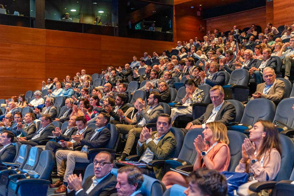 مصنع الوطنية لتعليب وتغليف الأسماك يشارك في مؤتمر ANFACO أنفاكو العالمي بإسبانيا ويسلط الضوء على رؤيته الاستراتيجية لسوق التونا مصنع الوطنية لتعليب وتغليف الأسماك يشارك في مؤتمر ANFACO أنفاكو العالمي بإسبانيا ويسلط الضوء على رؤيته الاستراتيجية لسوق التونا