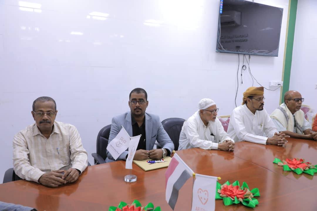 الوكيل العامري يرعى توقيع مذكرة تفاهم لتنفيذ مشروع منظومات طاقة شمسية لثلاث مدارس في تريم الوكيل العامري يرعى توقيع مذكرة تفاهم لتنفيذ مشروع منظومات طاقة شمسية لثلاث مدارس في تريم