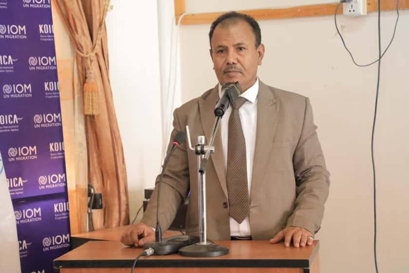 الوكيل العامري يفتتح مختبر الأثر المتبقي للمبيدات بمكتب الزراعة بوادي حضرموت الوكيل العامري يفتتح مختبر الأثر المتبقي للمبيدات بمكتب الزراعة بوادي حضرموت