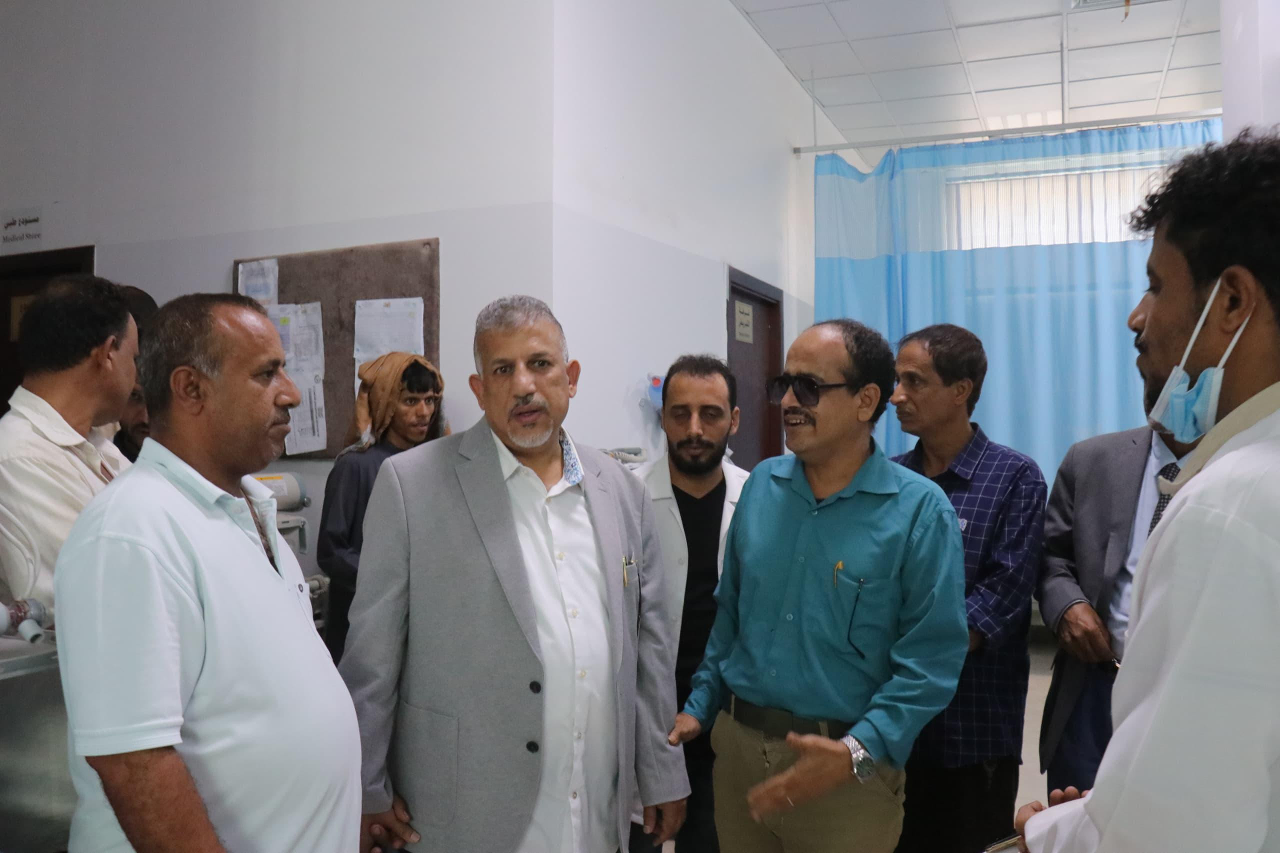 فريق التوجيه والرقابة الرئاسي يزور مستشفى الغيضة المركزي ومستشفى الحميات فريق التوجيه والرقابة الرئاسي يزور مستشفى الغيضة المركزي ومستشفى الحميات