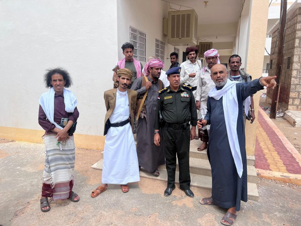 مدير عام مديرية العبر يتفقد مدارس المديرية مع بدء العام الدراسي الجديد مدير عام مديرية العبر يتفقد مدارس المديرية مع بدء العام الدراسي الجديد