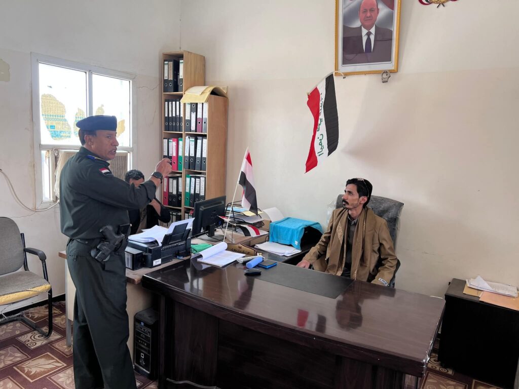 مدير عام مديرية العبر يزور إدارة الأمن ويؤكد تفعيل مبنى الأحوال المدنية قريبًا مدير عام مديرية العبر يزور إدارة الأمن ويؤكد تفعيل مبنى الأحوال المدنية قريبًا