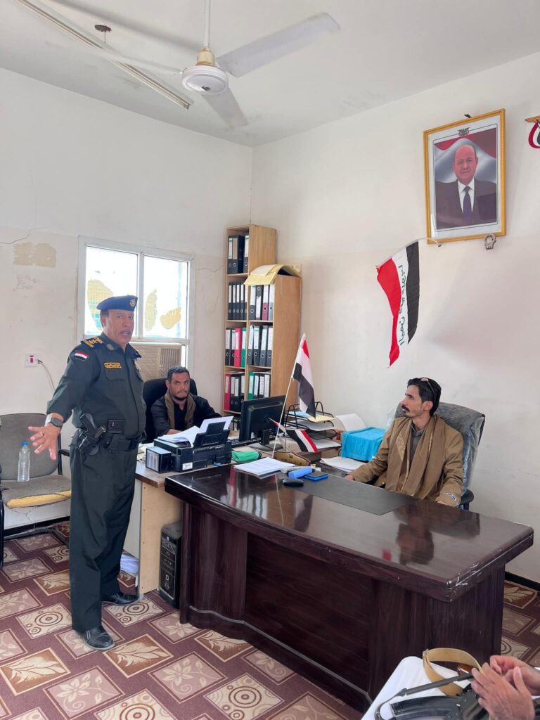 مدير عام مديرية العبر يزور إدارة الأمن ويؤكد تفعيل مبنى الأحوال المدنية قريبًا مدير عام مديرية العبر يزور إدارة الأمن ويؤكد تفعيل مبنى الأحوال المدنية قريبًا