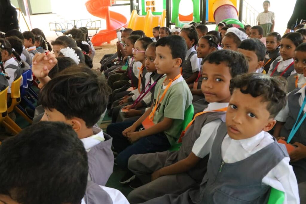 شاهد بالصور .. روضة الطفل بتاربة تدشّن عامها الدراسي الجديد 2025-2026م وسط أجواء مفعمة بالبهجة والنشاط شاهد بالصور .. روضة الطفل بتاربة تدشّن عامها الدراسي الجديد 2025-2026م وسط أجواء مفعمة بالبهجة والنشاط