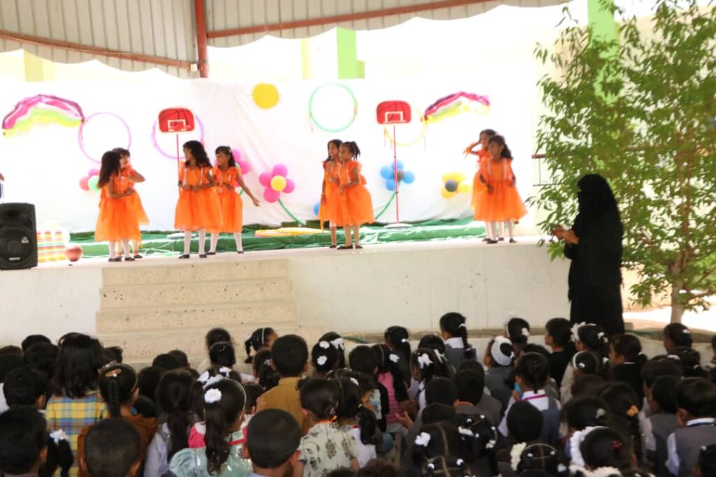 شاهد بالصور .. روضة الطفل بتاربة تدشّن عامها الدراسي الجديد 2025-2026م وسط أجواء مفعمة بالبهجة والنشاط شاهد بالصور .. روضة الطفل بتاربة تدشّن عامها الدراسي الجديد 2025-2026م وسط أجواء مفعمة بالبهجة والنشاط