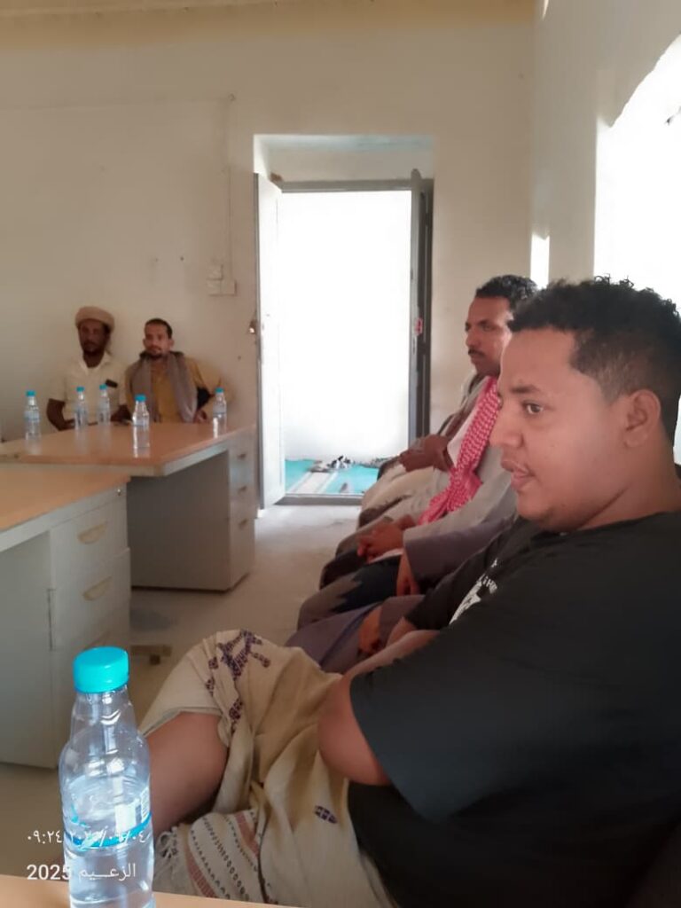 اجتماع تربوي بمديرية حجر الصيعر لمناقشة استعدادات العام الدراسي وحل صعوبات القطاع التعليمي اجتماع تربوي بمديرية حجر الصيعر لمناقشة استعدادات العام الدراسي وحل صعوبات القطاع التعليمي