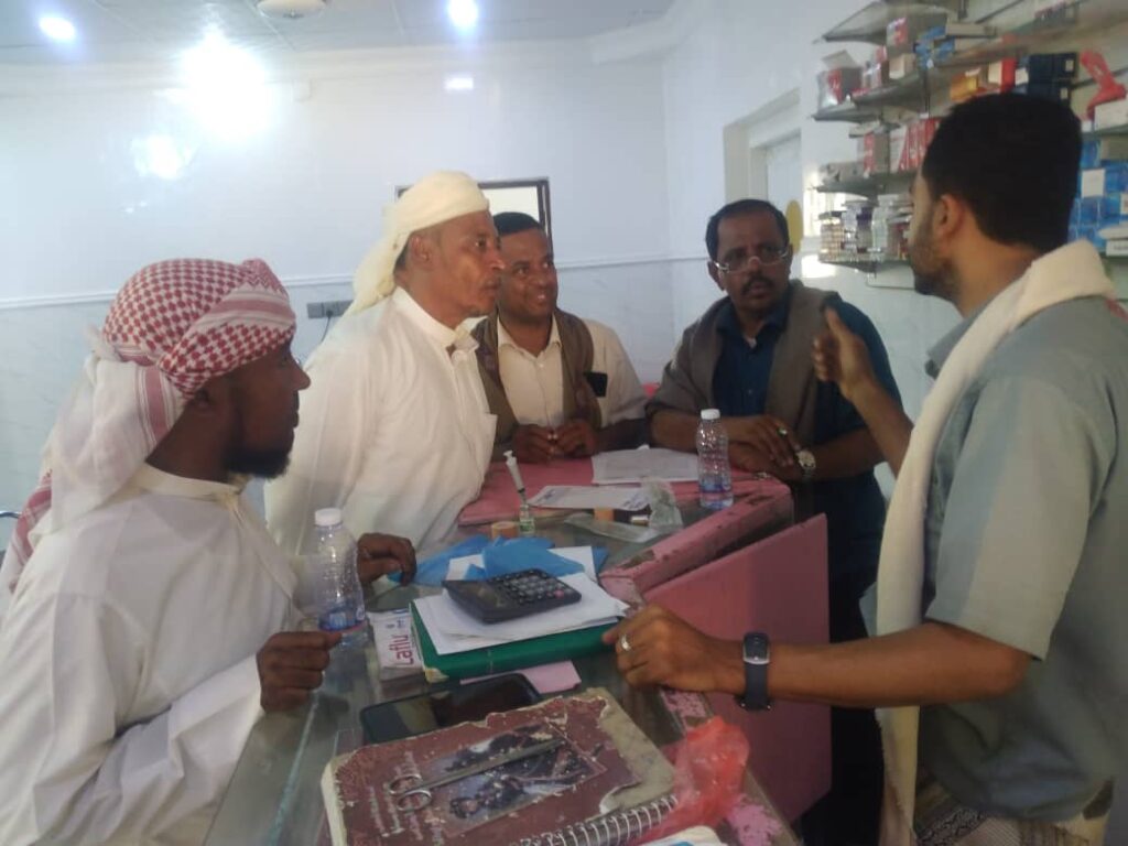 السلطة المحلية بمديرية رماه تعقد لقاءً تشاوريا لمناقشة الأوضاع العامة وجهود الفرق الميدانية واللجان المجتمعية "صور" السلطة المحلية بمديرية رماه تعقد لقاءً تشاوريا لمناقشة الأوضاع العامة وجهود الفرق الميدانية واللجان المجتمعية "صور"