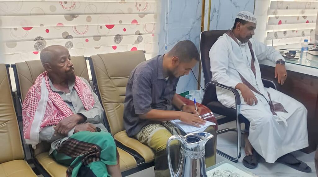 مدير أوقاف شبام يشهد تسليم مشروع صيانة وترميم جامع هارون الرشيد ويؤكد حرص الوزارة للحفاظ على المساجد التاريخية مدير أوقاف شبام يشهد تسليم مشروع صيانة وترميم جامع هارون الرشيد ويؤكد حرص الوزارة للحفاظ على المساجد التاريخية