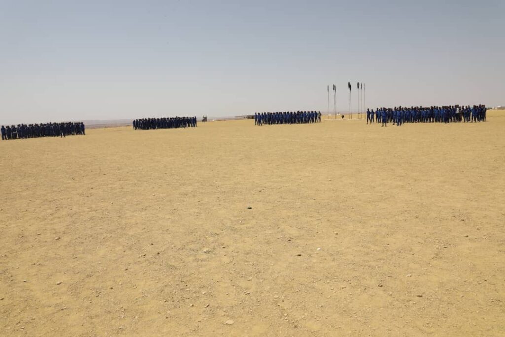 قائد قوات حماية حضرموت يتفقد معسكر اللواء الأول ويطّلع على سير دورة الاستجداد الثانيةويؤكد: “الانضباط والولاء لحضرموت واجب مقدس” قائد قوات حماية حضرموت يتفقد معسكر اللواء الأول ويطّلع على سير دورة الاستجداد الثانيةويؤكد: “الانضباط والولاء لحضرموت واجب مقدس”