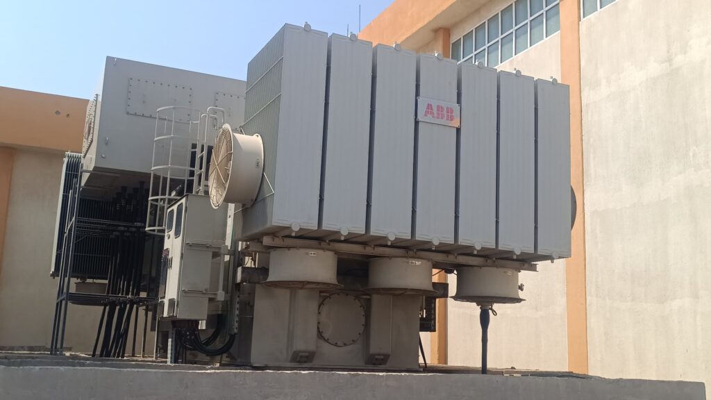 شركة بترومسيلة تعلن عن استكمال المرحلة الأخيرة من مشروع توسعة شبكة نقل وتصريف الطاقة بالعاصمة عدن شركة بترومسيلة تعلن عن استكمال المرحلة الأخيرة من مشروع توسعة شبكة نقل وتصريف الطاقة بالعاصمة عدن